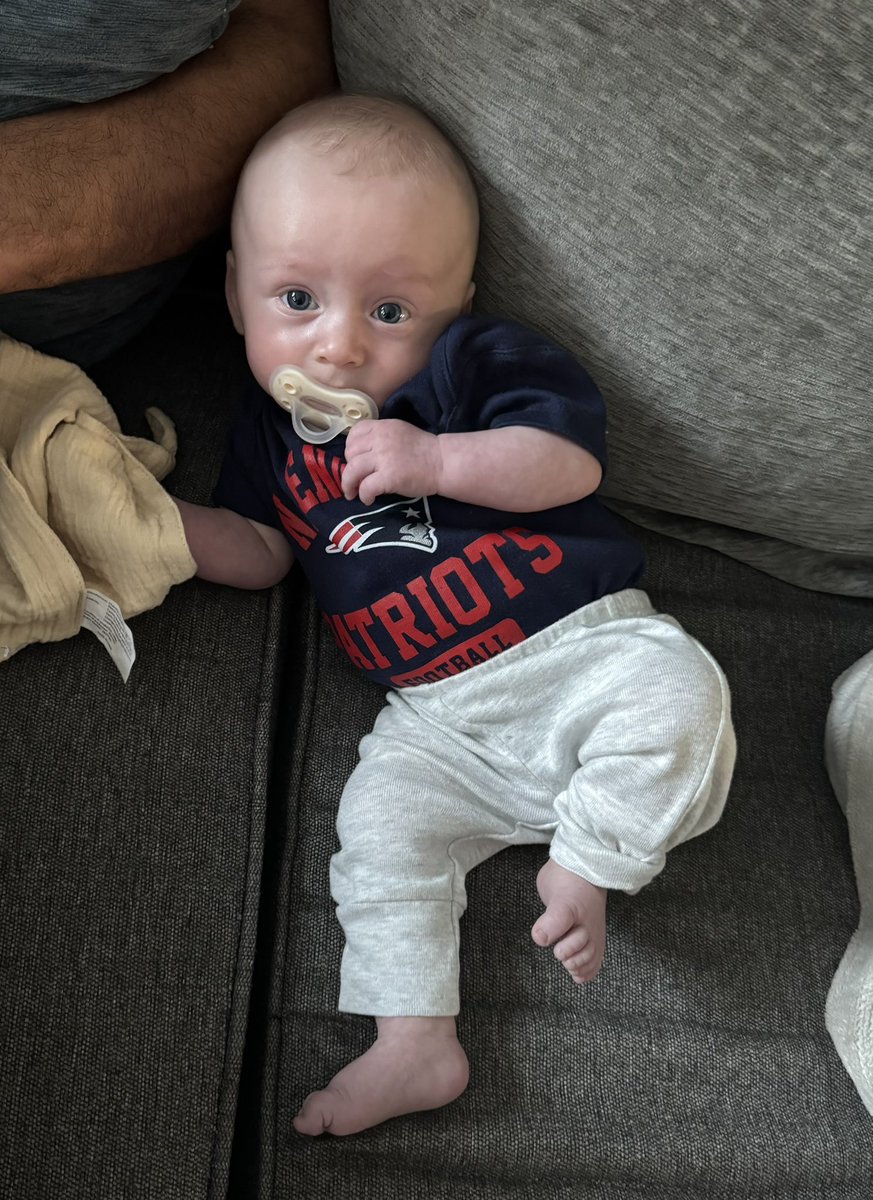 This guy wants a WR tonight <a href="/Patriots/">New England Patriots</a> #NFLdraft