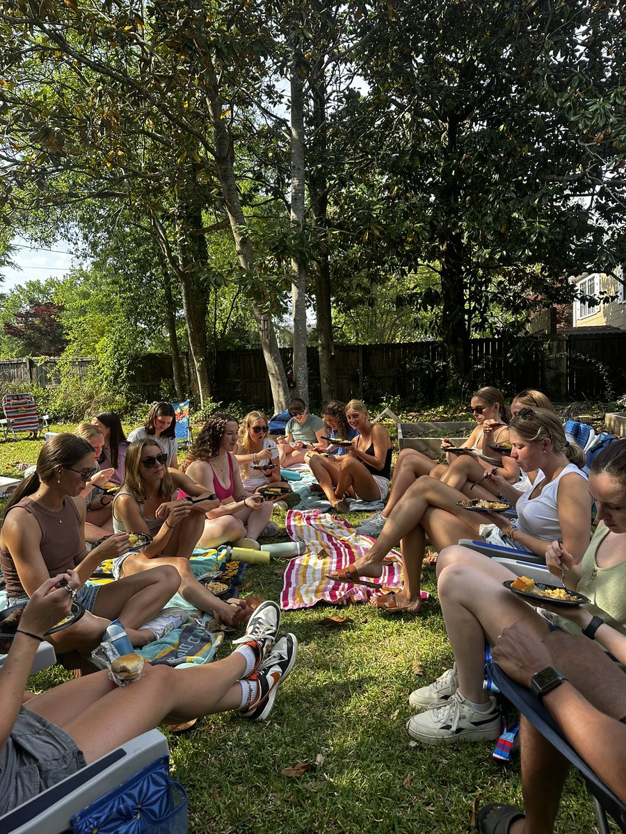 “The returners and those who came before us laid a strong foundation. Be proud of what you’re a part of—and leave your own legacy. Through the ups and downs, these will still be the best four years of your life. GO HAWKS.”