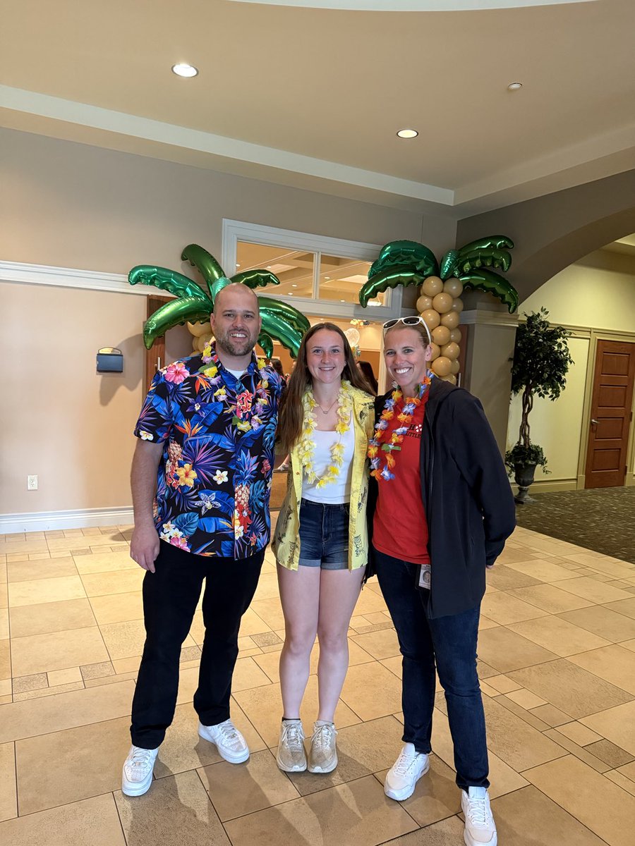 LMS_Super's tweet photo. One of my favorite events - Daylight Prom!  Thank you LM Student Government for organizing and hosting area schools! 💚💛 https://t.co/QdPwFeGVX4