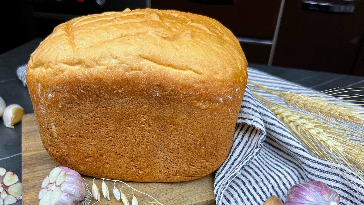 FoodHow2's tweet image. 👉 Garlic Potato Bread: youtu.be/-Yb2hmJ6GkY

#breadmaker #garlicbread
