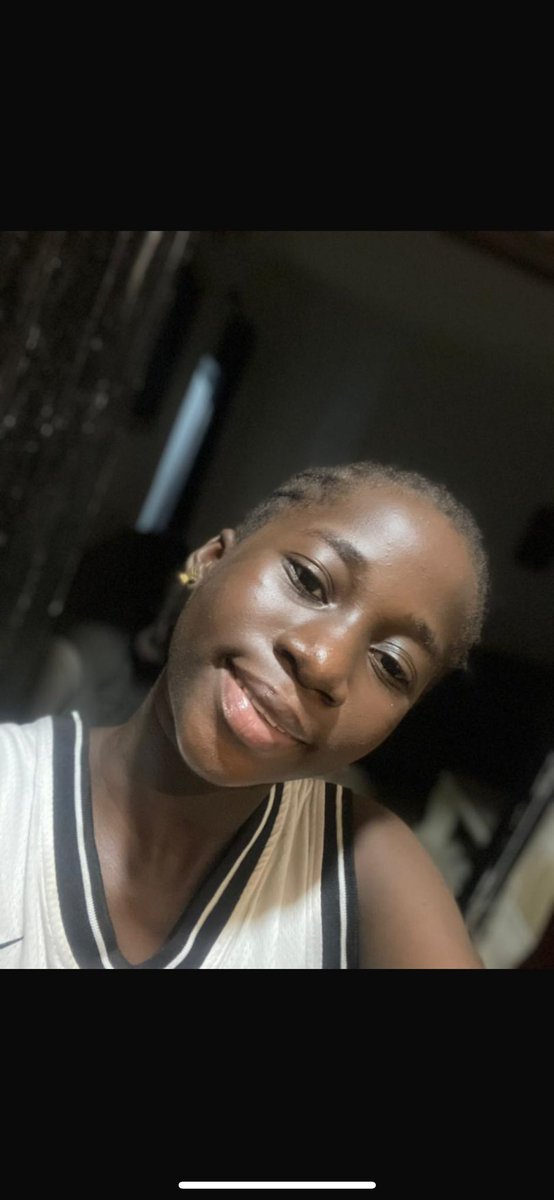 😭💔We're looking for my kid sister since yesterday afternoon, she was to go frm Ajah to Epe to stay wit a family friend for her Jamb Exam this morning 9am. Her last statement was "I’m scared I Tink I enter rong car my eyes is itchy e be like I want to slip" 

We're yet to hear