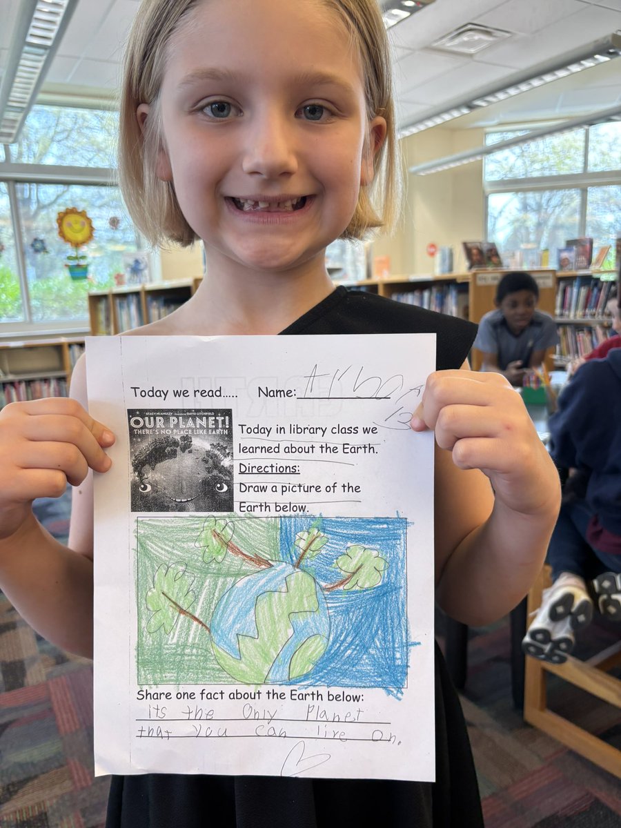 MaureenStalter's tweet image. 🌌📚 Join Team Moon and Earth as we dive into the wonders of the Solar System at @MES Library. Knowledge is out of this world!