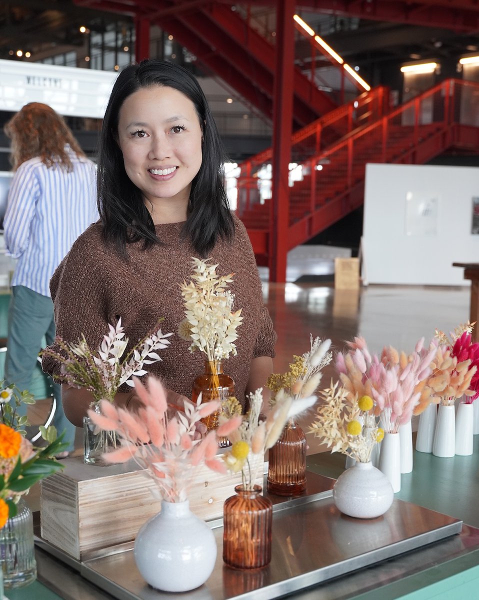 Is #FlowerFriday a thing? It is when #MothersDay is coming up and one of your tenants is the talented team @MarbledMint Give 'em a follow. Better yet, check out their website at marbledmint.com.