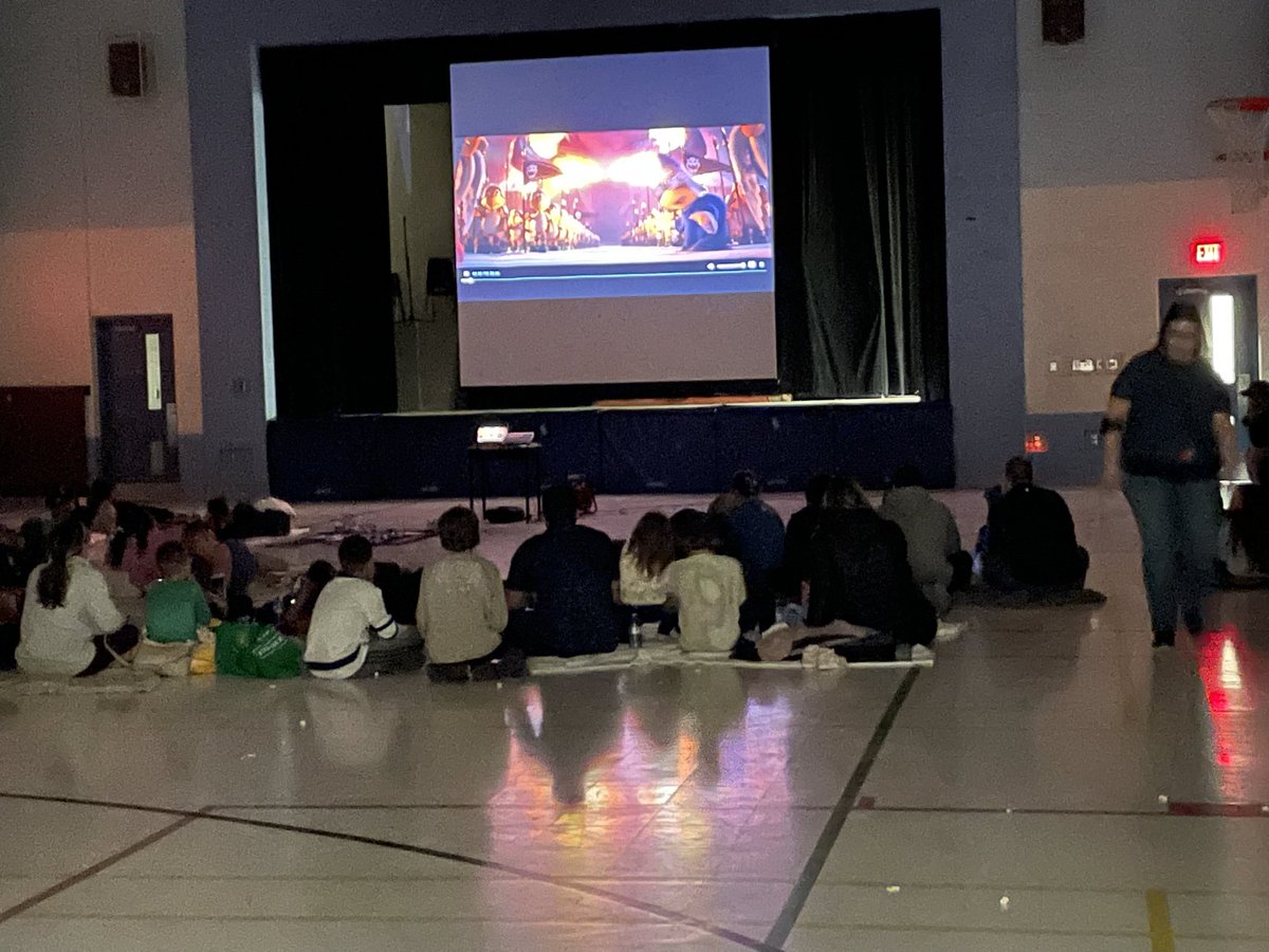St. Nicholas Movie Night 2025
Thank you to our Catholic School Parent Council for organizing this wonderful event