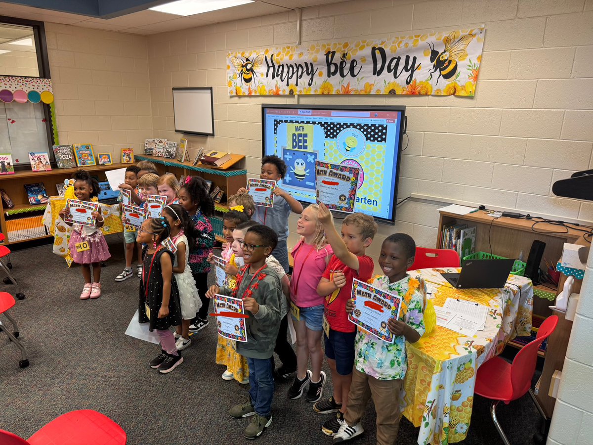 DrAlbertCoach's tweet image. Today we had our 2nd annual Math Bee at @NESBraves! We have amazing mathematicians and each grade level did fantastic! #mathbee @CobbSchools #lovetoteachhere #mathteachers #beeday