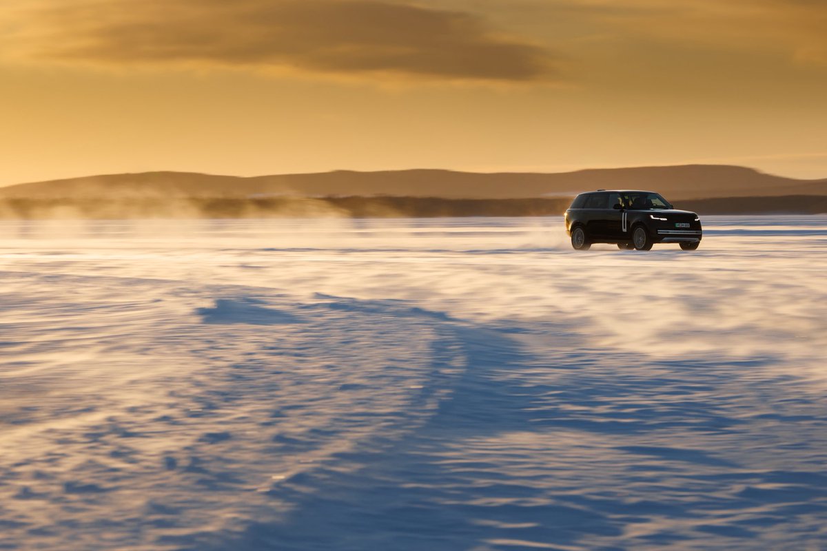 The prototypes of the new electric Range Rover has been impressing in extreme environments.

Learn more at the link in our bio.  

Photos: Jaguar Land Rover  

#roveroverland #rangerover #landrover