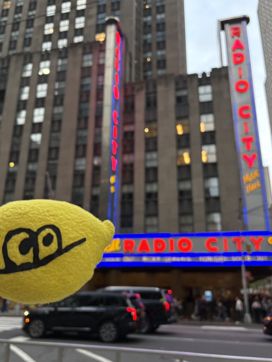 I’m here to see <a href="/rickygervais/">Ricky Gervais</a>! 🍋