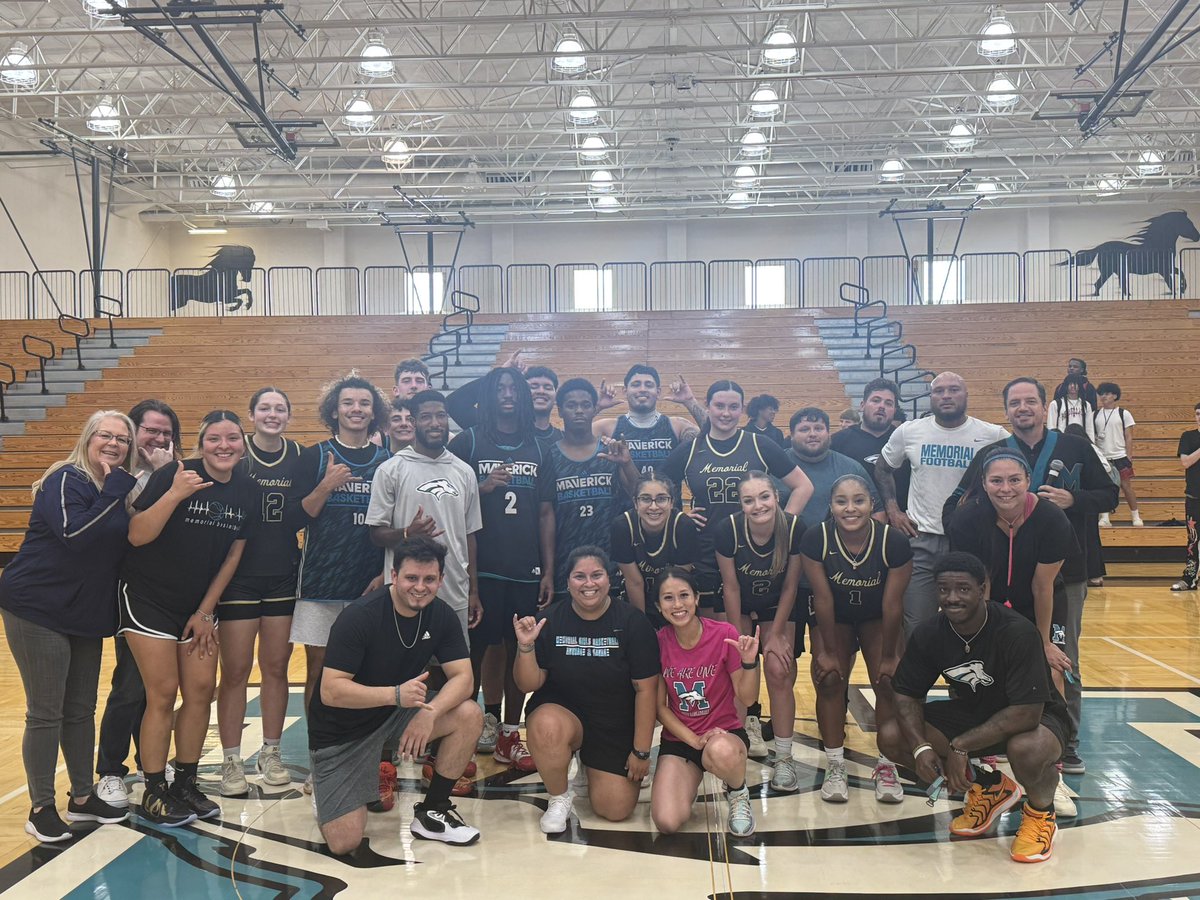 Seniors take the win! Thank you to everyone that participated in such a fun event. #GoMavs 🏀