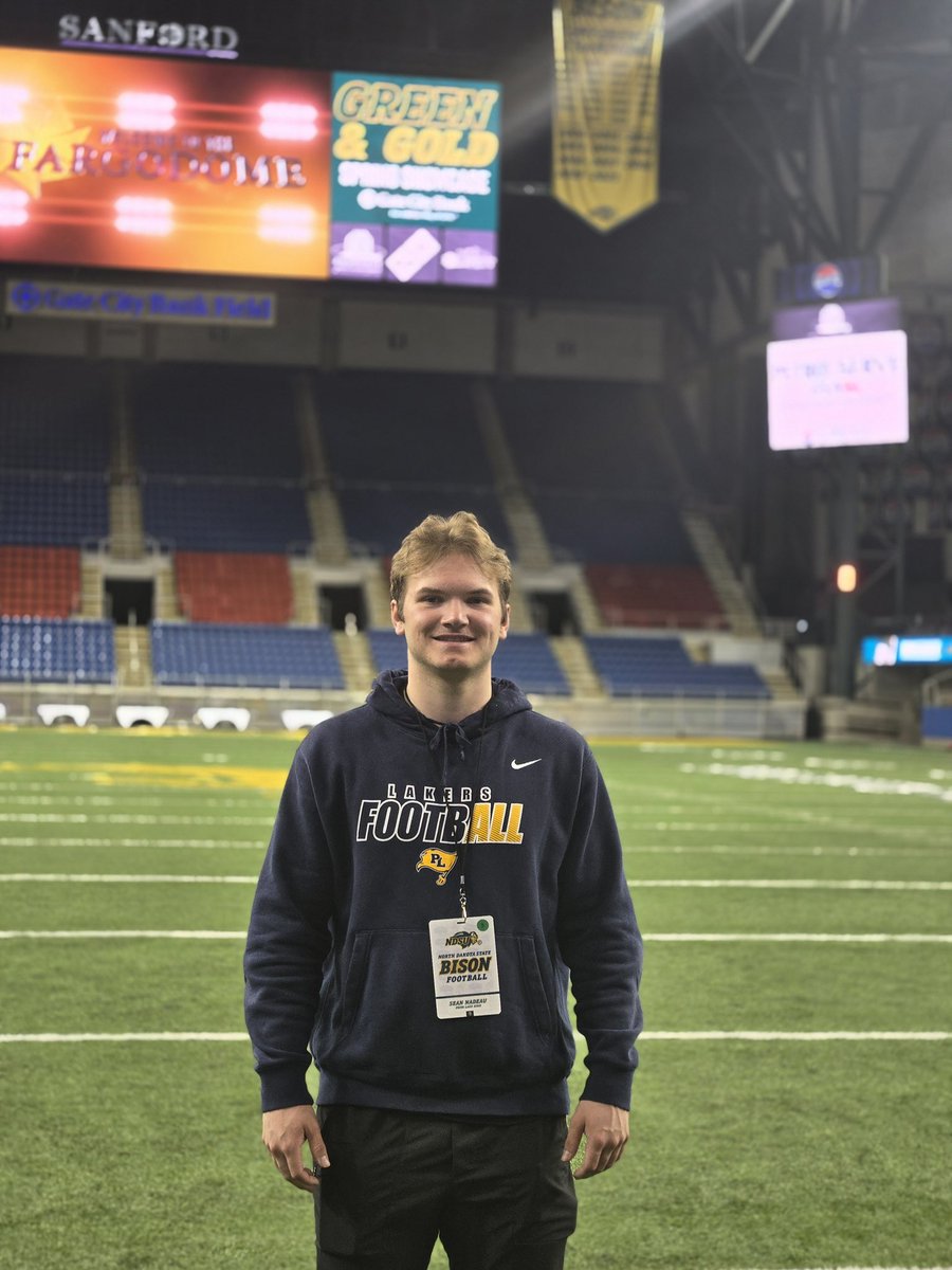 SeanNadeau11's tweet image. I had an amazing Junior day visit at NDSU today! Thank you @CoachGrantOlson for the invite and @FBCoachLarson for the conversations!
@CoachTimNDSU @MisterLilly @NickGoeser @CoachMoonen @DavidWienke15