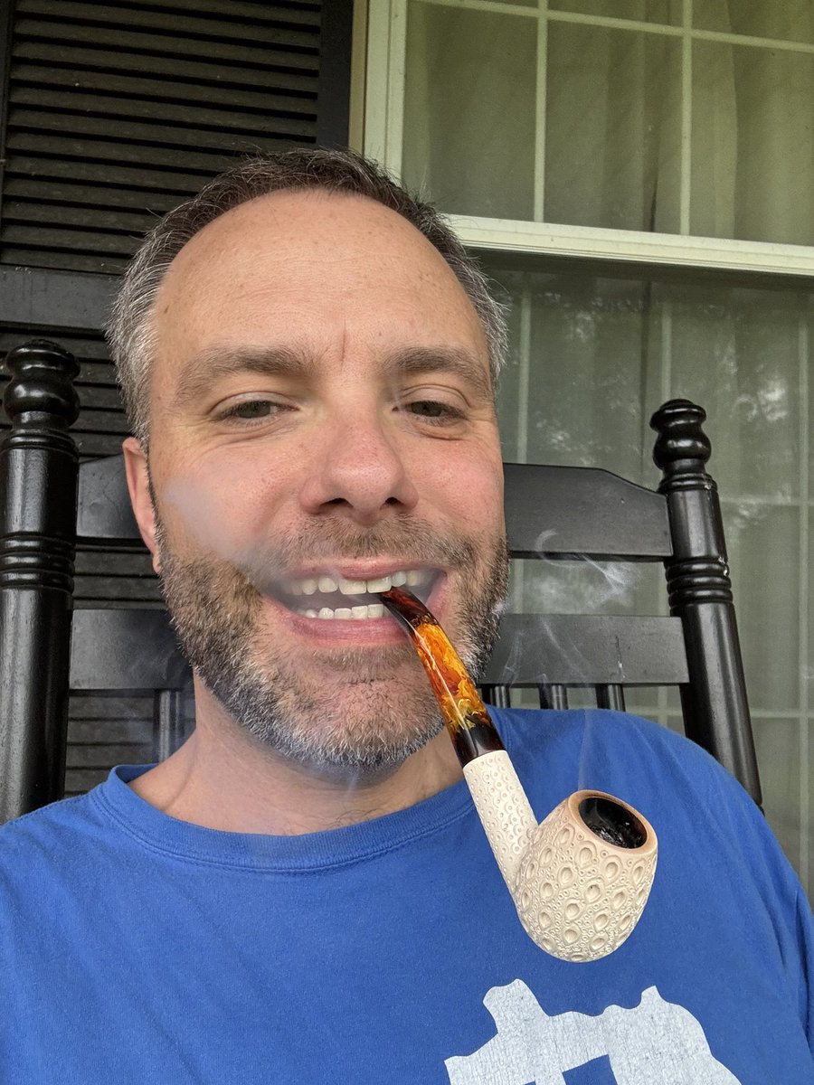TGIF! IMP Meerschaum with some 2015 Luxury Bullseye Flake.

#pipes #pipesmoking #pipesmoker #pipecommunity #pipecollector #thepipeprofessor #tobaccopipes #tobaccopipesmoking #smokingpipes #botl #ytpc 
#thesnuffbox #pipefuls #cigarandpipepeople