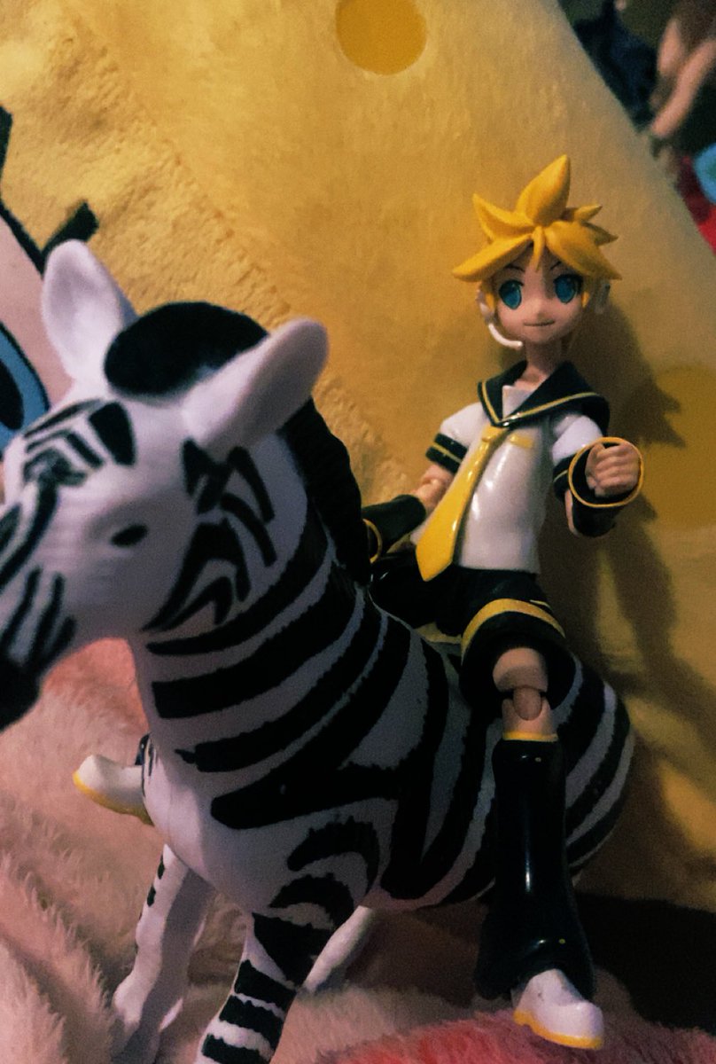 lenshairstrand's tweet image. Len on a FUCKING ZEBRA DUDE…🥶🥶🔥🔥💪💪 #RADICAL #TUBULAR #AWESOMESAUCE