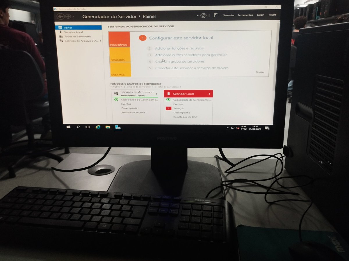 #studylog | #studytwt | 25/04l25
Hoje o foco foi trabalhar no Windows server, e configurar o Radius através de um roteador TPLink. Fiz algum progresso nos estudos de cyber segurança, mas nada muito significativo 👉👈