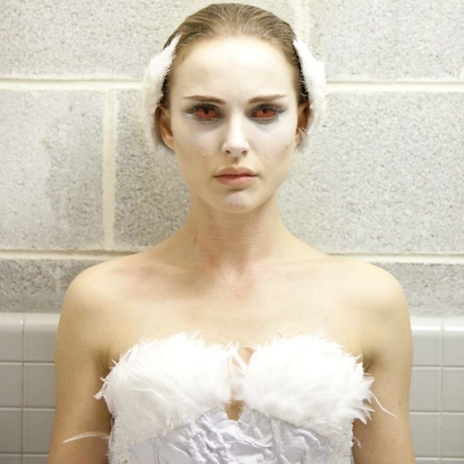 the guy im talking to just told me i look like a swan