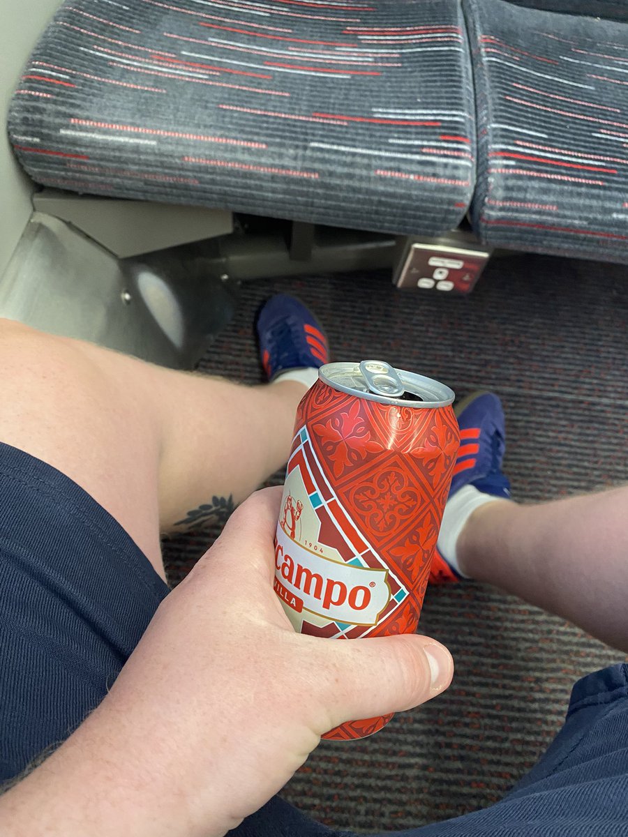 The journey begins, Brighton Away… Fuck the football all about the sesh and meeting other twats that enjoy spunking their money doing this same shit ⚒️🍺