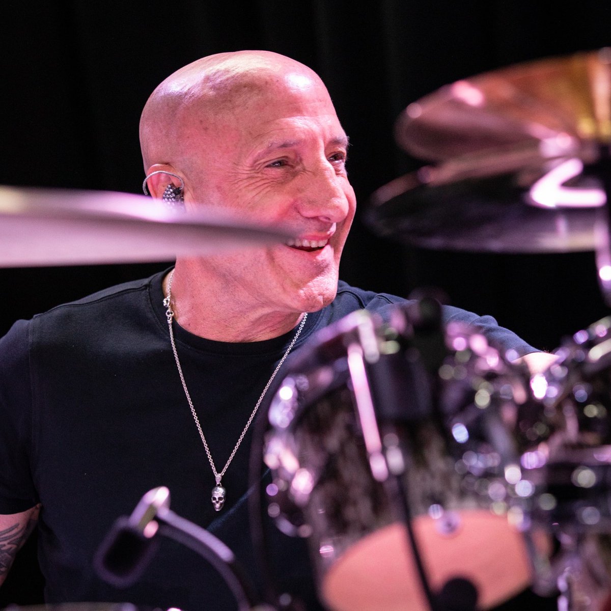 yamboy's tweet photo. All smiles at rehearsal today as things sound HUGE and POWERFUL🤘

@Stagecoach and Vegas residency at @parkmgm, you don't know what you're in for!

@sammyhagar #mad_anthony_bassman @chickenfootjoe @AronoffOFFICIAL @RaiThisMusic https://t.co/wpJ3E7I2Ht