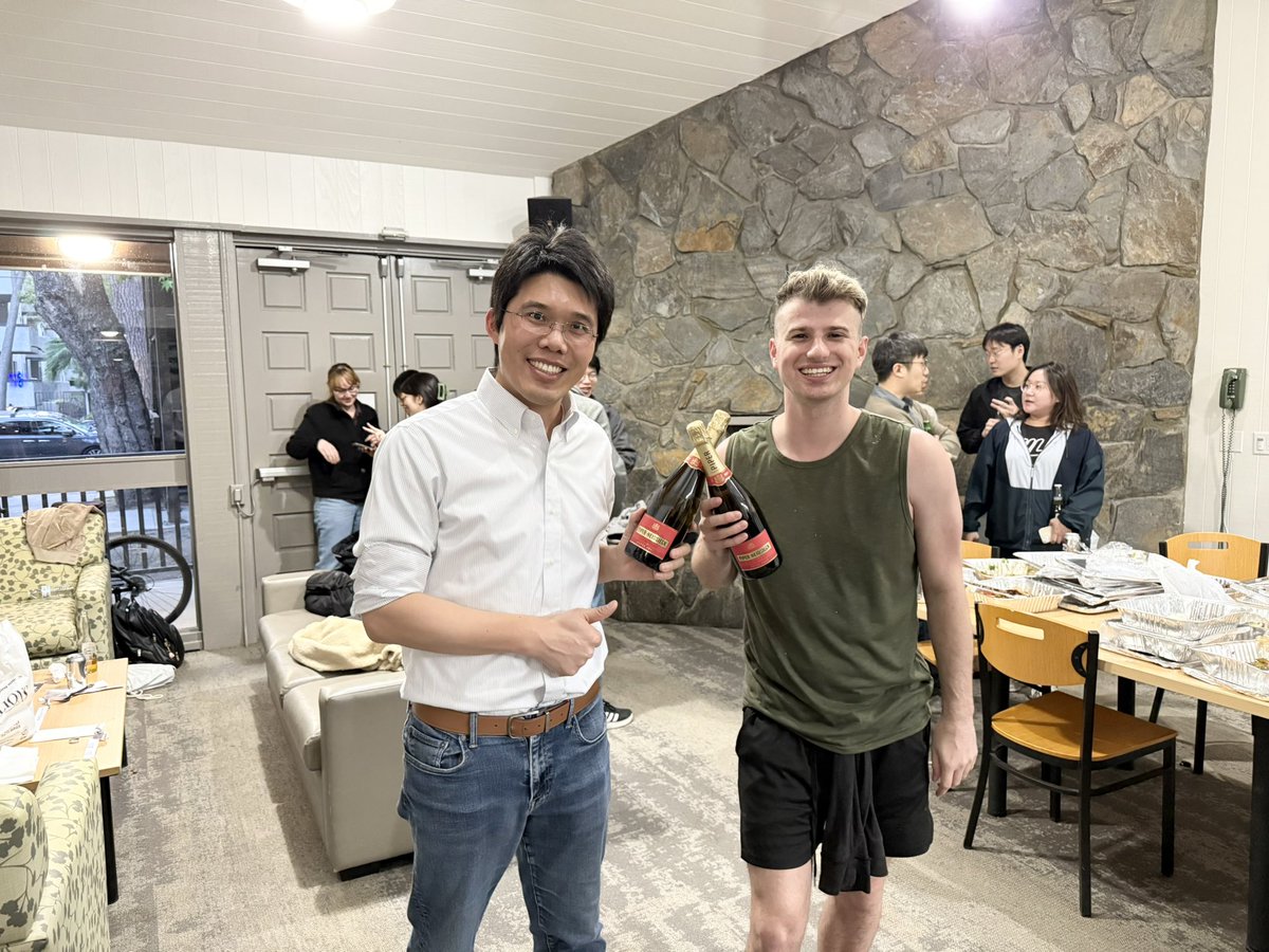 WeiGaoLab's tweet image. Congratulations to Sam for passing his PhD defense 🎉🍾!! Our lab’s 8th PhD🎊! @Caltech @CaltechEAS @CaltechMedE