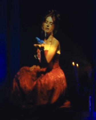 Ianacore's tweet photo. 🚨 Lana Del Rey performing “Bluebird” https://t.co/zzGXwxXXIJ