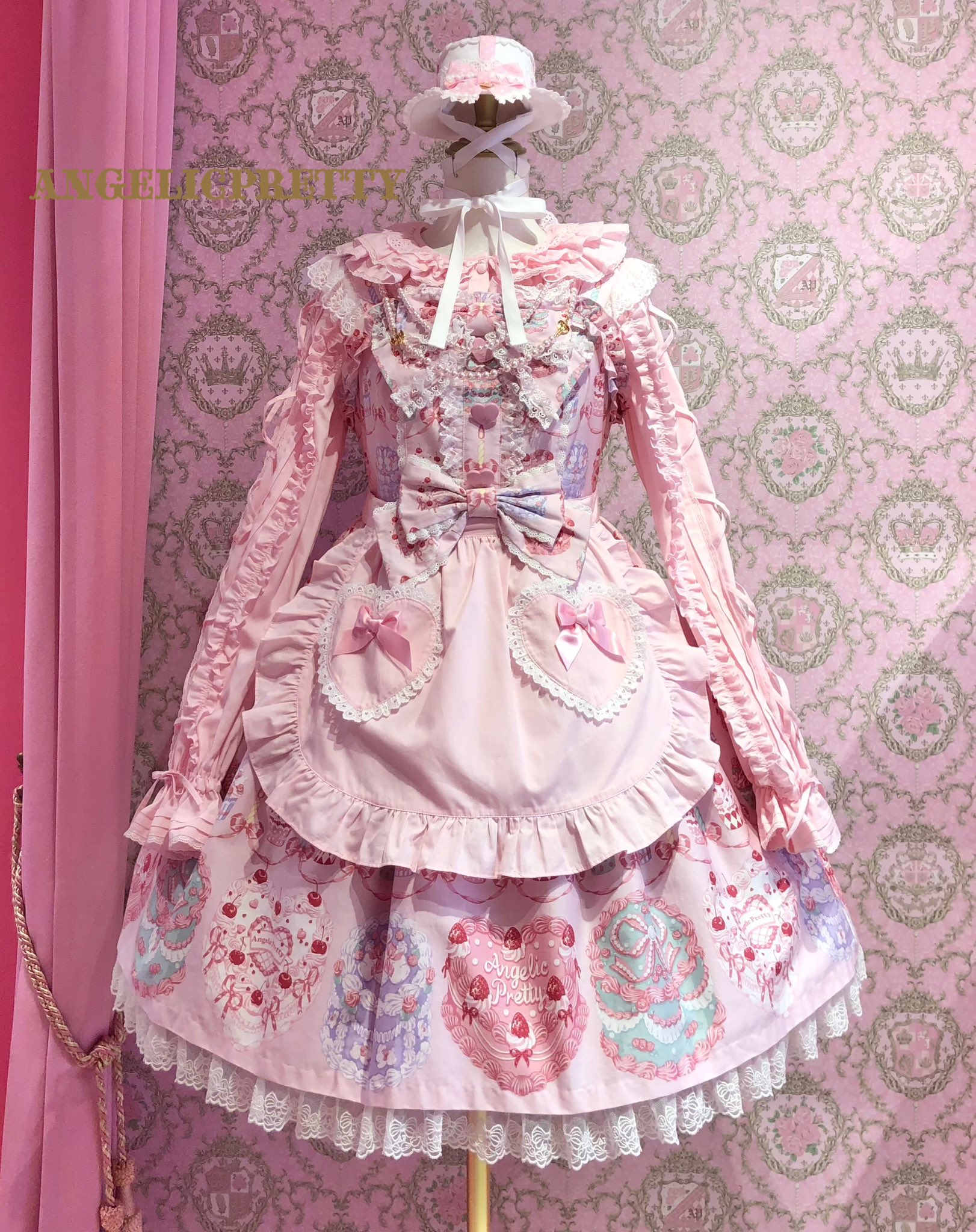 Sprinkle Heart Earrings by Angelic Pretty