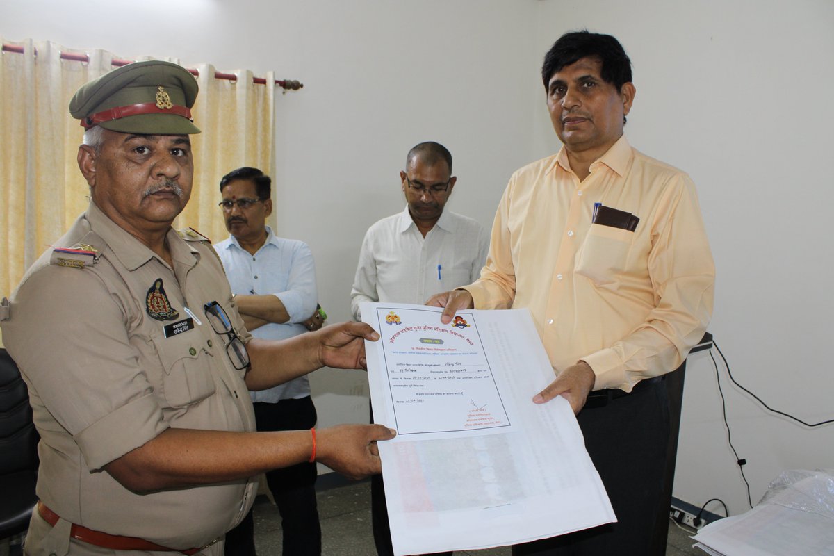 KDSG PTS Meerut UP Police (@kdsgptsmrt) on Twitter photo рдХреЗрдбреАрдПрд╕рдЬреА рдкреАрдЯреАрдПрд╕,рдореЗрд░рда рдореЗрдВ рджрд┐рдирд╛рдВрдХ 15.04.2025 рд╕реЗ 06 рджрд┐рд╡рд╕реАрдп рд╡рд┐рд╢реЗрд╖ рдкреНрд░рд╢рд┐рдХреНрд╖рдг рдХрд╛рд░реНрдпрдХреНрд░рдо тАШтАШрдмрд╛рд▓ рд╕рдВрд░рдХреНрд╖рдг, рд▓реИрдВрдЧрд┐рдВрдХ рд╕рдВрд╡реЗрджрдирд╢реАрд▓рддрд╛, рдкреБрд▓рд┐рд╕ рдЖрдЪрд░рдг рд╡реНрдпрд╡рд╣рд╛рд░ рдПрд╡рдВ рд╕рдВрд╡рд╛рдж рдХреМрд╢рд▓ рдХрд╛ рд╡рд┐рд╖рдп рд╡рд┐рд╢реЗрд╖рдЬреНрдЮрддрд╛ рдкреНрд░рд╢рд┐рдХреНрд╖рдгтАЭрджрд┐рдпрд╛ рдЧрдпрд╛ <a href="/UPPoliceTrgHQ/">Training Directorate UP Police</a> рдХреЗрдбреАрдПрд╕рдЬреА рдкреАрдЯреАрдПрд╕,рдореЗрд░рда рдореЗрдВ рджрд┐рдирд╛рдВрдХ 15.04.2025 рд╕реЗ 06 рджрд┐рд╡рд╕реАрдп рд╡рд┐рд╢реЗрд╖ рдкреНрд░рд╢рд┐рдХреНрд╖рдг рдХрд╛рд░реНрдпрдХреНрд░рдо тАШтАШрдмрд╛рд▓ рд╕рдВрд░рдХреНрд╖рдг, рд▓реИрдВрдЧрд┐рдВрдХ рд╕рдВрд╡реЗрджрдирд╢реАрд▓рддрд╛, рдкреБрд▓рд┐рд╕ рдЖрдЪрд░рдг рд╡реНрдпрд╡рд╣рд╛рд░ рдПрд╡рдВ рд╕рдВрд╡рд╛рдж рдХреМрд╢рд▓ рдХрд╛ рд╡рд┐рд╖рдп рд╡рд┐рд╢реЗрд╖рдЬреНрдЮрддрд╛ рдкреНрд░рд╢рд┐рдХреНрд╖рдгтАЭрджрд┐рдпрд╛ рдЧрдпрд╛ <a href="/UPPoliceTrgHQ/">Training Directorate UP Police</a>