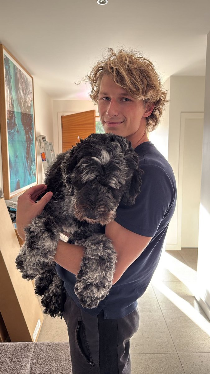 The Scoop: Sam Fricker makes splash on dating apps 🔥📱
couriermail.com.au/entertainment/…