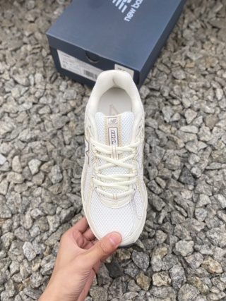 Shoefactory111's tweet photo. New Balance 740 series running shoes breathable shoes retro trendy shoes.
#NewBalance #FreshKicks #MensShoes #ShoeGoals https://t.co/UdKOJa67IB