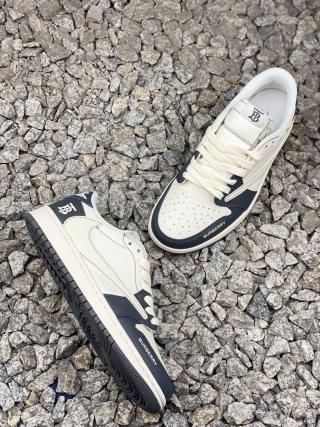 Shoefactory111's tweet photo. Fragment x Travis Scott x Fujiwara Hiroshi Air Jordan 1 Low three-party joint inverted hook.
#Jordan  #FreshKicks #MensShoes #ShoeGoals https://t.co/YfQ7TLyh6V