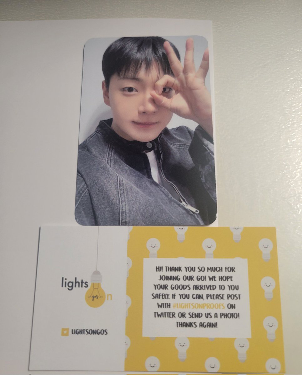 allynekocx's tweet photo. He arrived safely thank you!! @lightsongos #lightsonproofs https://t.co/9FvdsuYBF2