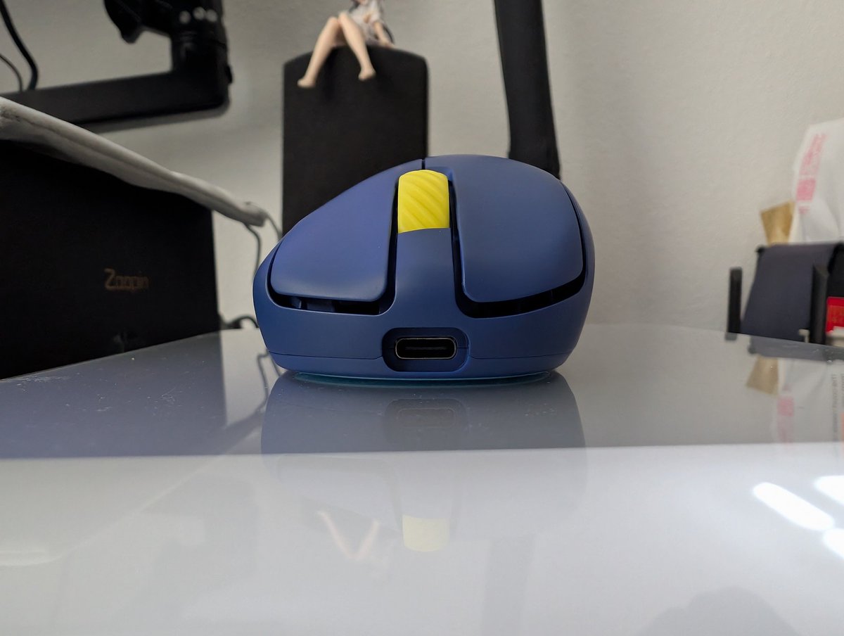 <a href="/zaopinworld/">Zaopin</a> ZPW Max arrived! Initial impressions, the comfort is excellent and the coating has a nice chalky feel. Both clicks are equal, and very minimal pre- and post-travel.

Thank you <a href="/mechkeysStore/">MechKeys</a> for providing a sample for review! Review to follow at a later time.