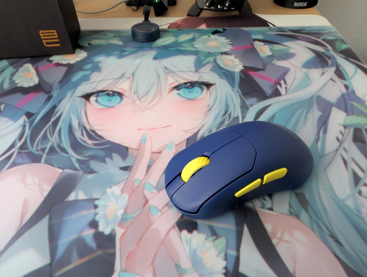 KinSaniTrix's tweet photo. @zaopinworld ZPW Max arrived! Initial impressions, the comfort is excellent and the coating has a nice chalky feel. Both clicks are equal, and very minimal pre- and post-travel.

Thank you @mechkeysStore for providing a sample for review! Review to follow at a later time. https://t.co/PqpXvQPDnt