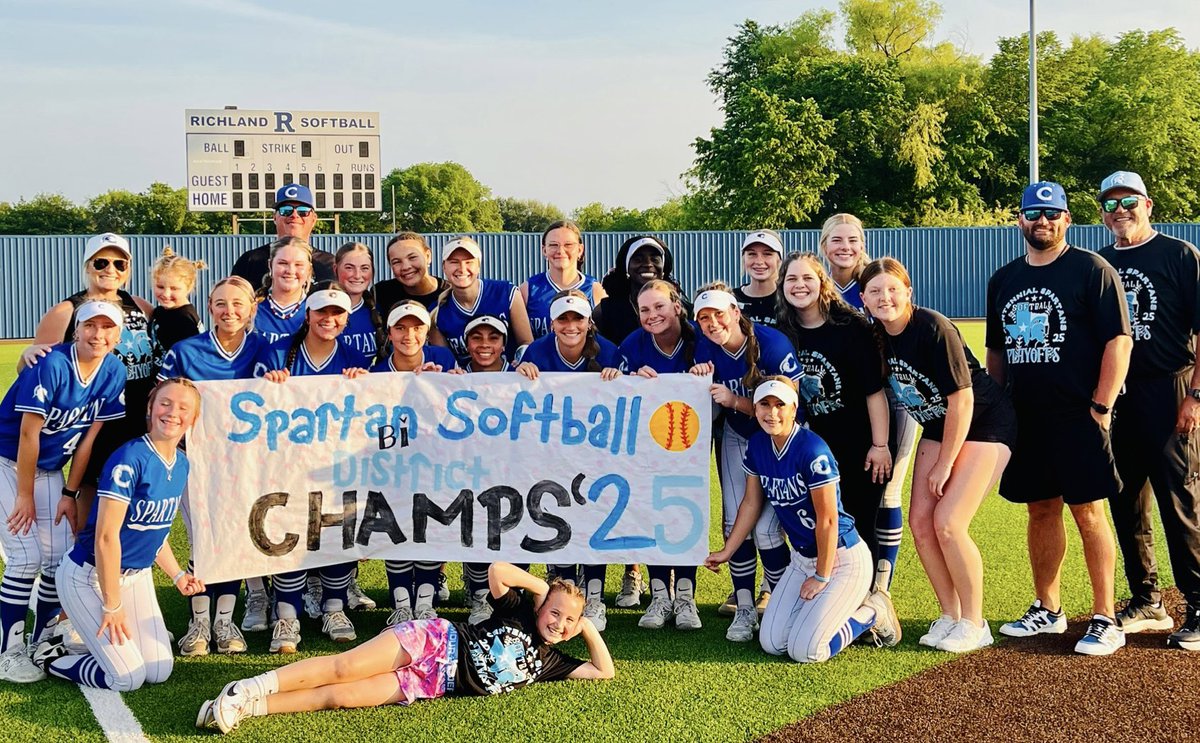CHSSpartanSB's tweet photo. BI-DISTRICT CHAMPS!
On to round ✌️
Let's keep it going Spartan Fam! 
Area round information to come!
#INAY
#spartanfam
@CHSSpartans 
@BurlesonSports 
@GMsportsmedia1 https://t.co/rk5WIvLbr2