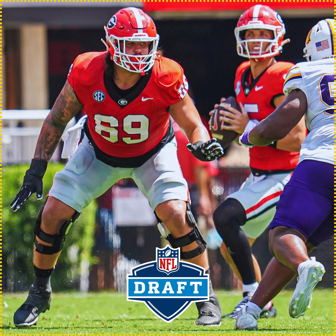 MySportsUpdate's tweet image. The #Lions traded up with Denver and are taking Georgia G Tate Ratledge at No. 57. 

Trade terms: Broncos traded 57 and 230 to Detroit in exchange for 60 and 130.