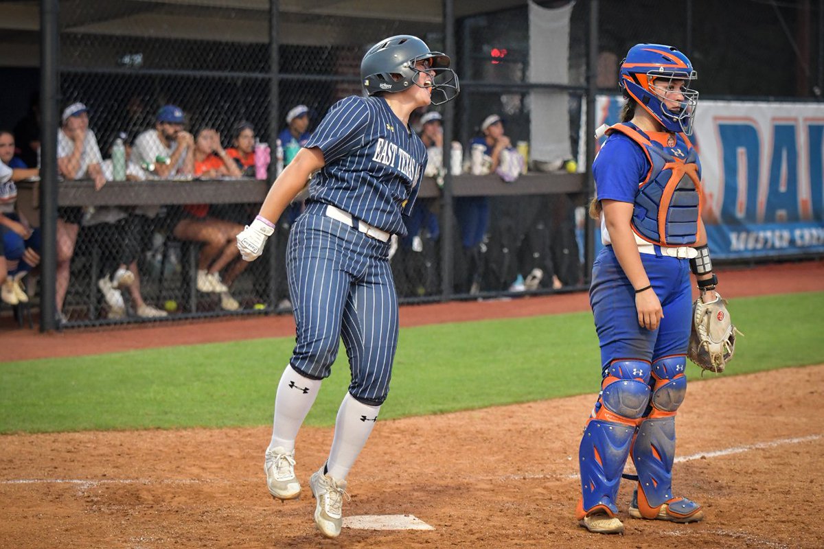 TIE GAME! Charli Anger led off the inning with a double and came around to score on a throwing error! #HailET 

All tied at two going into the bottom of the seventh