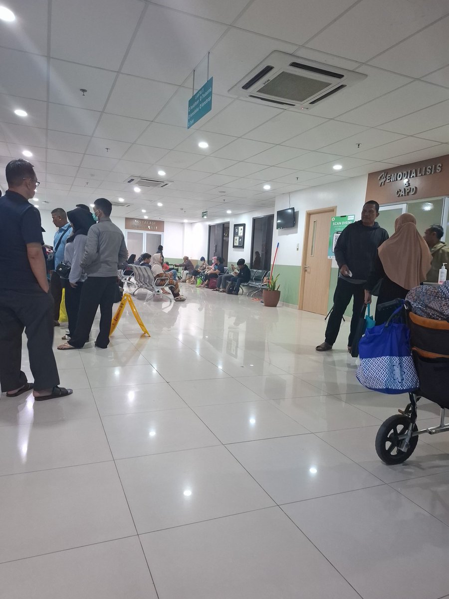 ki_aek's tweet photo. Katanya BPJS lagi gangguan server nasional #BPJSerror https://t.co/Ri6SjJSwfD