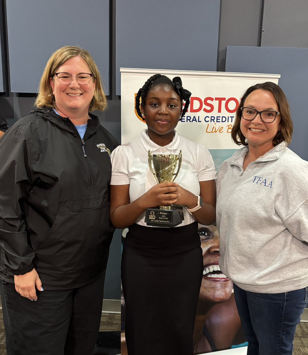 mrsjgehrke's tweet image. Congratulations to TFAA super speller, Precious Anum!  She won the 6th grade “Read to Bee” Spelling Bee in the 20th round.  We are so very proud of her!! #theHeARTofExcellence @DrMarkJGonyea @TFAA_Rams @RCSMidSuccess