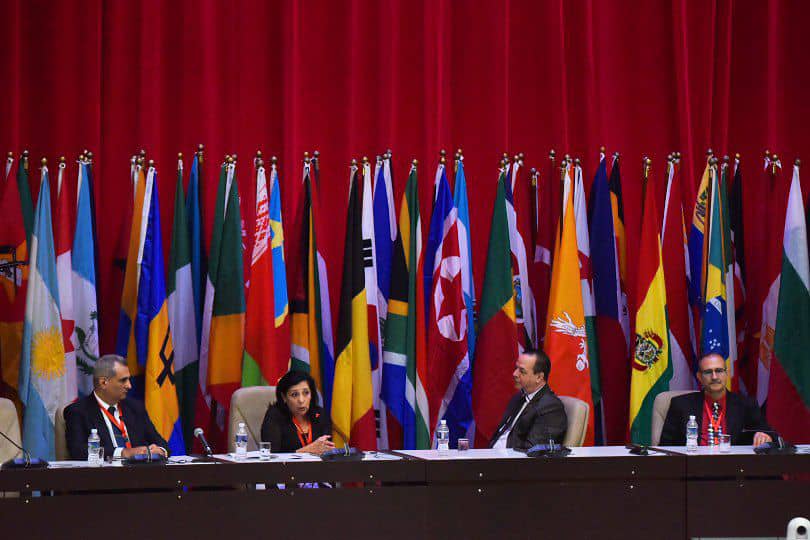 🇨🇺El libro📚 Sistema cubano de acreditación de instituciones fue presentado hoy por <a href="/japortalmiranda/">José Angel Portal Miranda</a> en la ultima jornada de #CubaSalud2025.
✅Publicado por <a href="/EEcimed/">Editorial Ciencias Médicas- Ecimed</a> , consta de un colectivo de 14 autores y su prólogo fue escrito por el titular del <a href="/MINSAPCuba/">Ministerio de Salud Pública de Cuba</a>.
#CubaPorLaVida