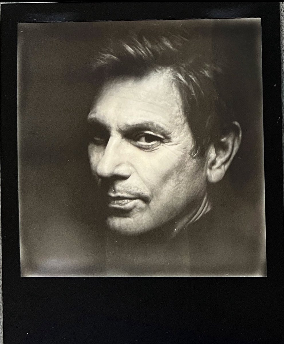 It's midnight in the UK - which means Roger's birthday has arrived! Happiest birthday, Rog! 
🎉🎉🎉🥁