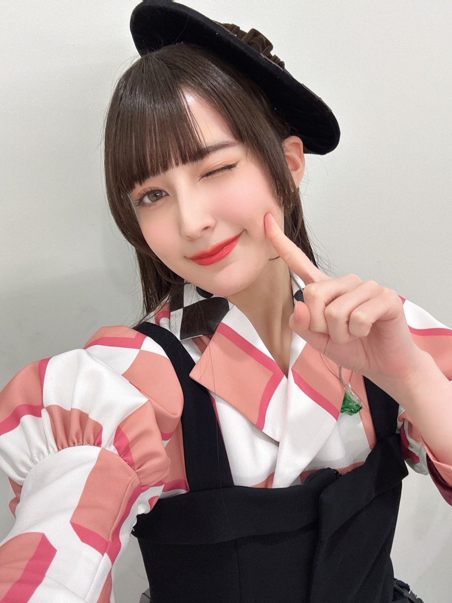 日本テレビ「バズリズム02」
ありがとうございました！💫

「Let's be ONE」を披露させていただきました✨
みんなで手を繋ぐところが好きです🫶

たくさん盛り上がってくださり、ありがとうございました！💚

平安名すみれ役 ペイトン尚未🪐

#バズリズム ＃バズリエラ
#lovelive #Liella