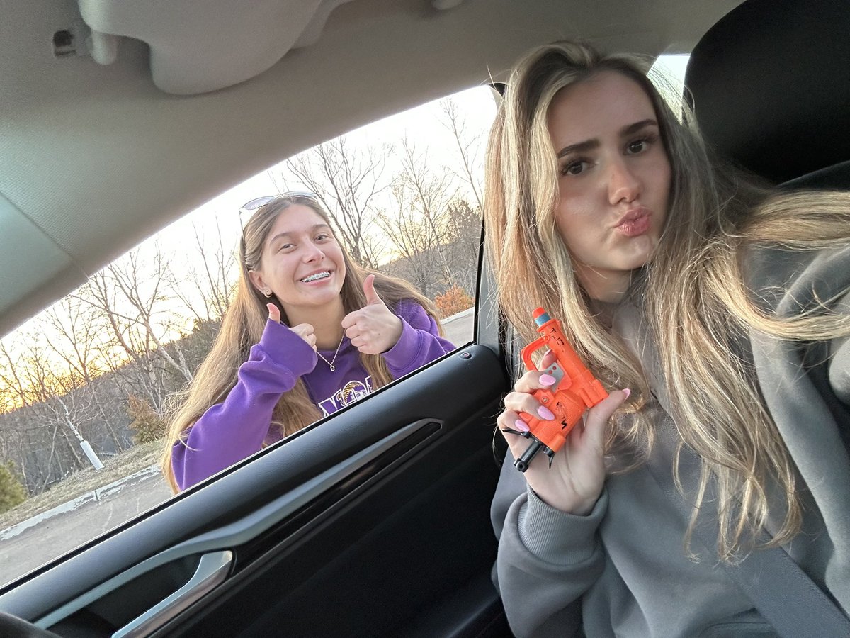 BYFTB6's tweet photo. @CecNerf rylee kills gabby anderson from glock blockers https://t.co/WaCzaRX0L9