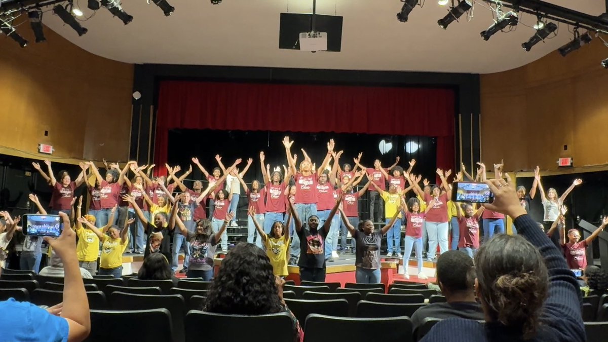 Houston Academy - Aldine ISD (@houston_aisd) on Twitter photo Our choir students spent all day at <a href="/CarverHS_AISD/">G.W. Carver HS</a> yesterday learning alongside <a href="/MsWheatsroom/">Ms. Wheat</a> from <a href="/Drew_AISD/">Drew Academy_AISD</a> and <a href="/Carversingers44/">Carver choir</a>! They finished the day with a joint vertical concert and did a phenomenal job! #JHAstars ๐ถ๐๐๐ฝ Our choir students spent all day at <a href="/CarverHS_AISD/">G.W. Carver HS</a> yesterday learning alongside <a href="/MsWheatsroom/">Ms. Wheat</a> from <a href="/Drew_AISD/">Drew Academy_AISD</a> and <a href="/Carversingers44/">Carver choir</a>! They finished the day with a joint vertical concert and did a phenomenal job! #JHAstars ๐ถ๐๐๐ฝ