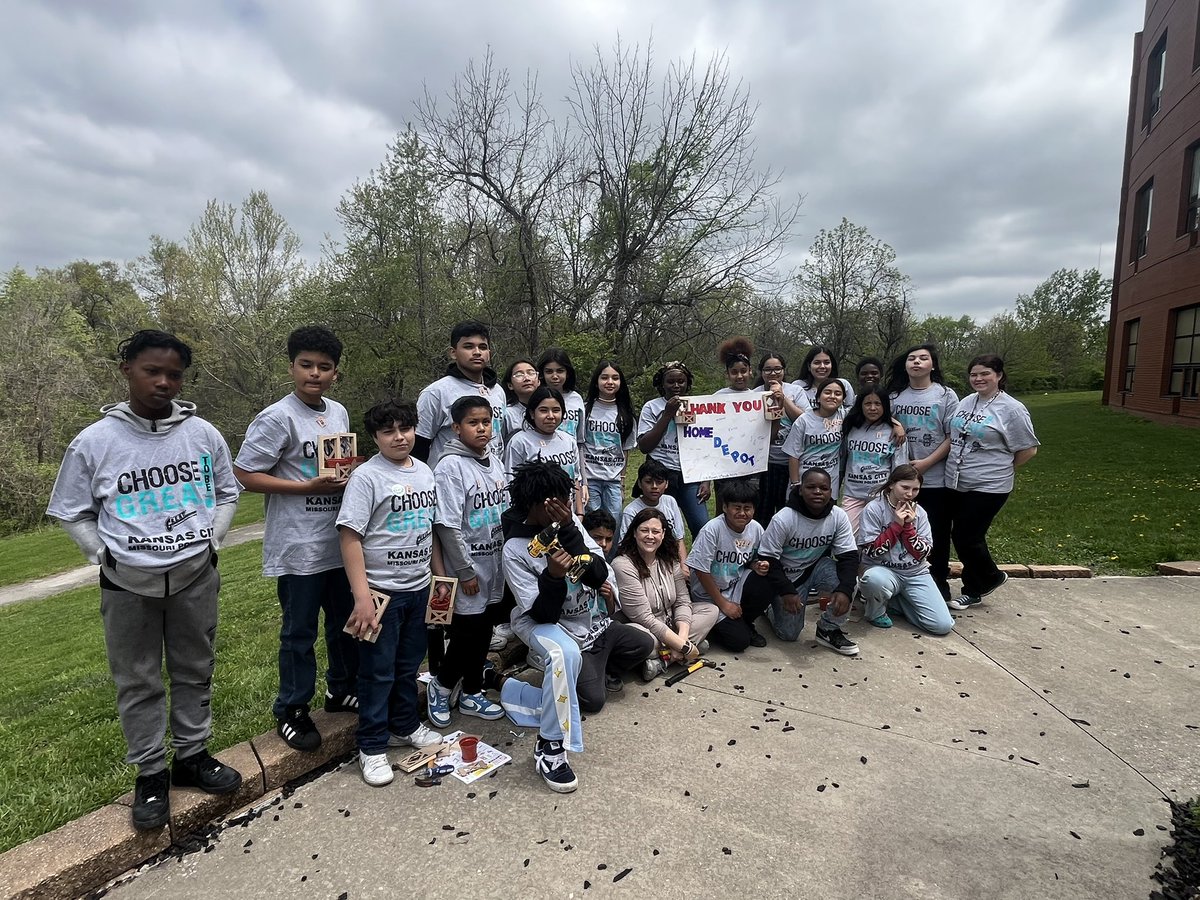 PeggyEverist tweet media