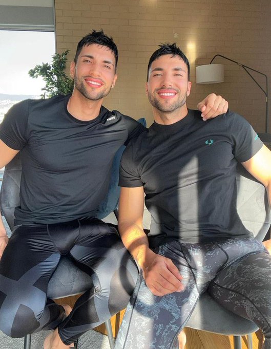 Watch Twin fitness's leaked NSFW photo on TwXstars