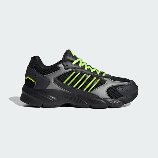 jzrge's tweet photo. @frfdfrh culpa da @limbos2000 mas comprei esse lindo exemplar adidas crazy chaos 2000 só pros de vdd https://t.co/yElELPI93m