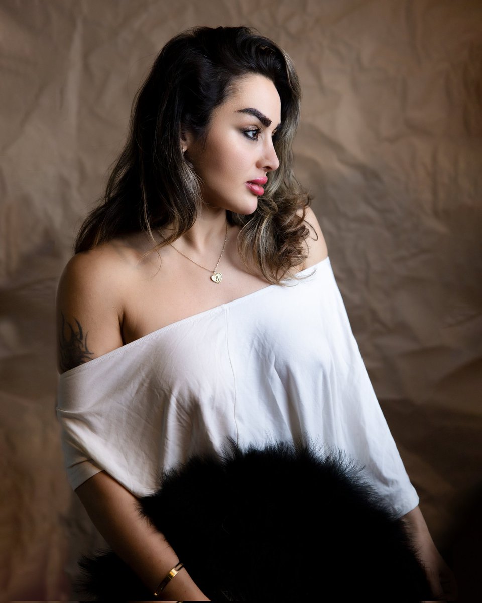 PixomS's tweet photo. Bahar’s beauty is only matched by her incredible talent. Every frame with her tells a story — full of grace, strength, and emotion. Honored to capture her essence through my lens.
#PortraitMagic #PhotographyWithSoul https://t.co/5aA5sUfHJW