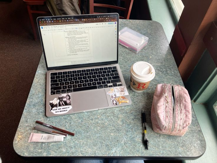 pilatesgirly's tweet photo. don't be busy doubting yourself https://t.co/t4e8NaTPSW