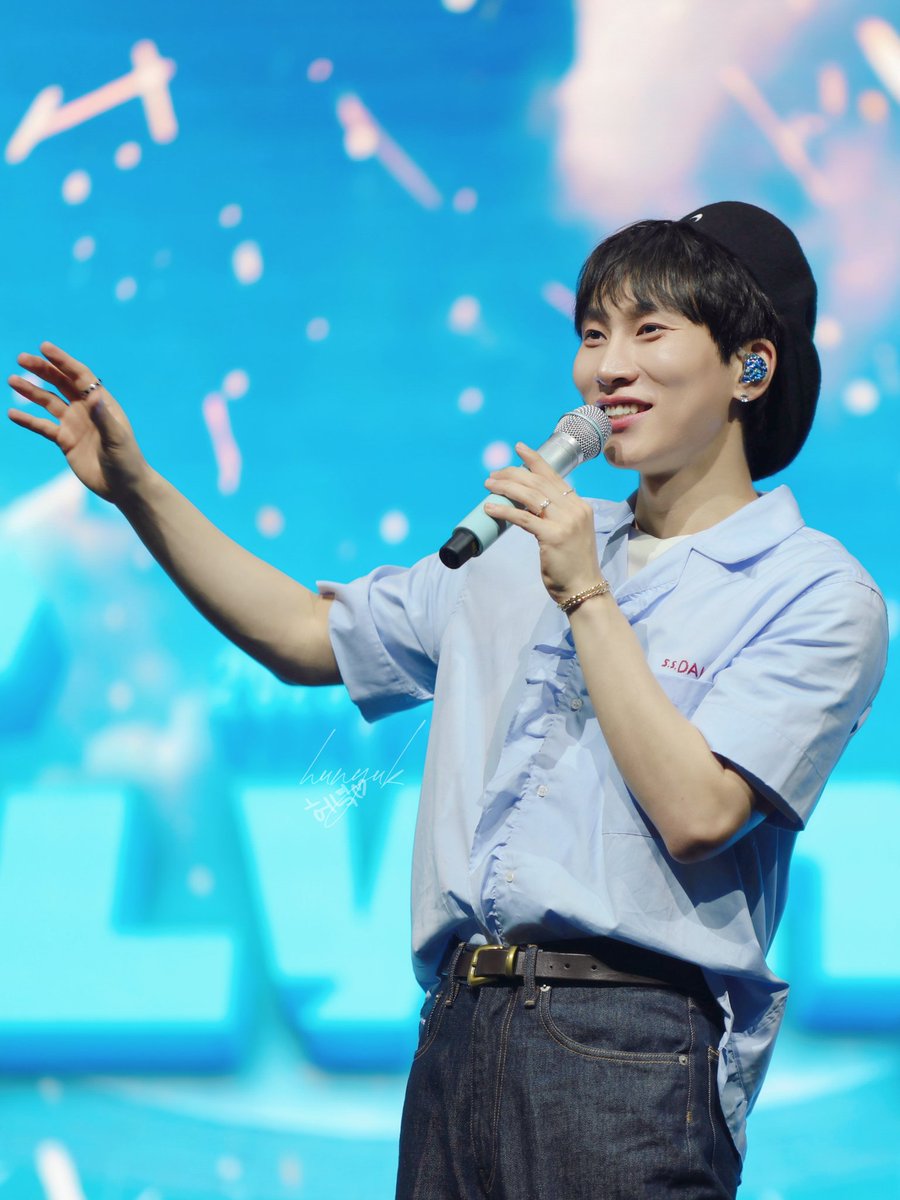 fly6314's tweet image. 2025.04.25 멜림픽 in Hong Kong
베..베레모...극락...😇
#서은광 #btob #silverlight