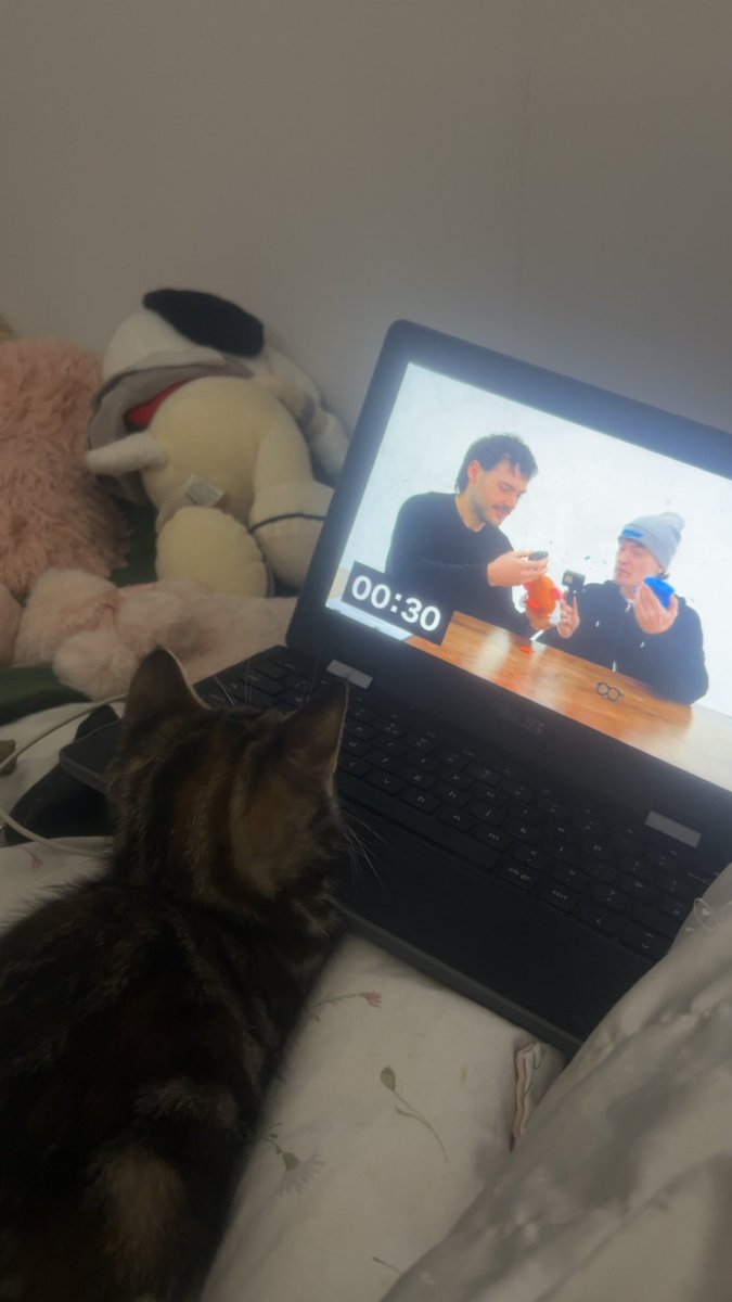BBNGNYU's tweet photo. raising my son the right way @willne @JamesMarriottYT https://t.co/xrfapzfspb