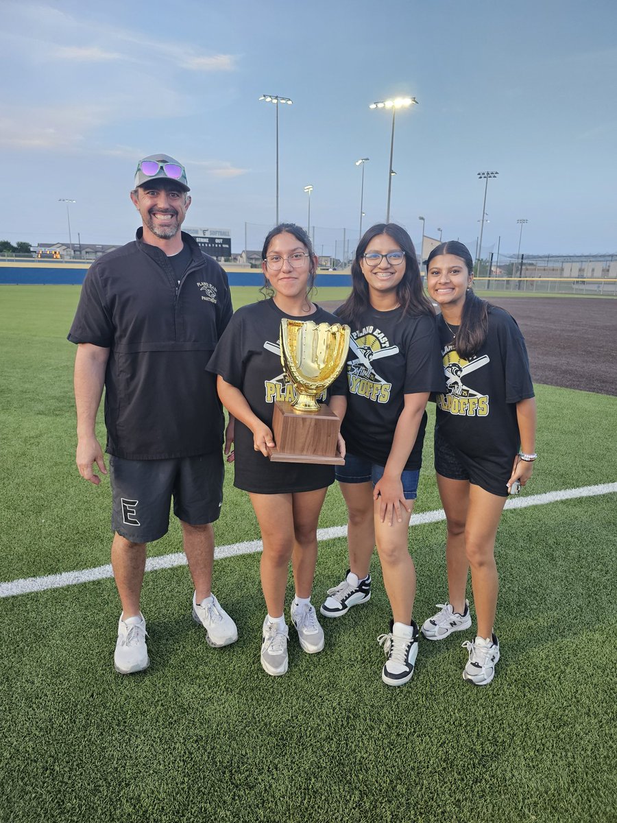 Winners win! <a href="/planoeastsb/">Plano East Softball</a> moving on! #GBH #UnfinishedBusiness #taperstape