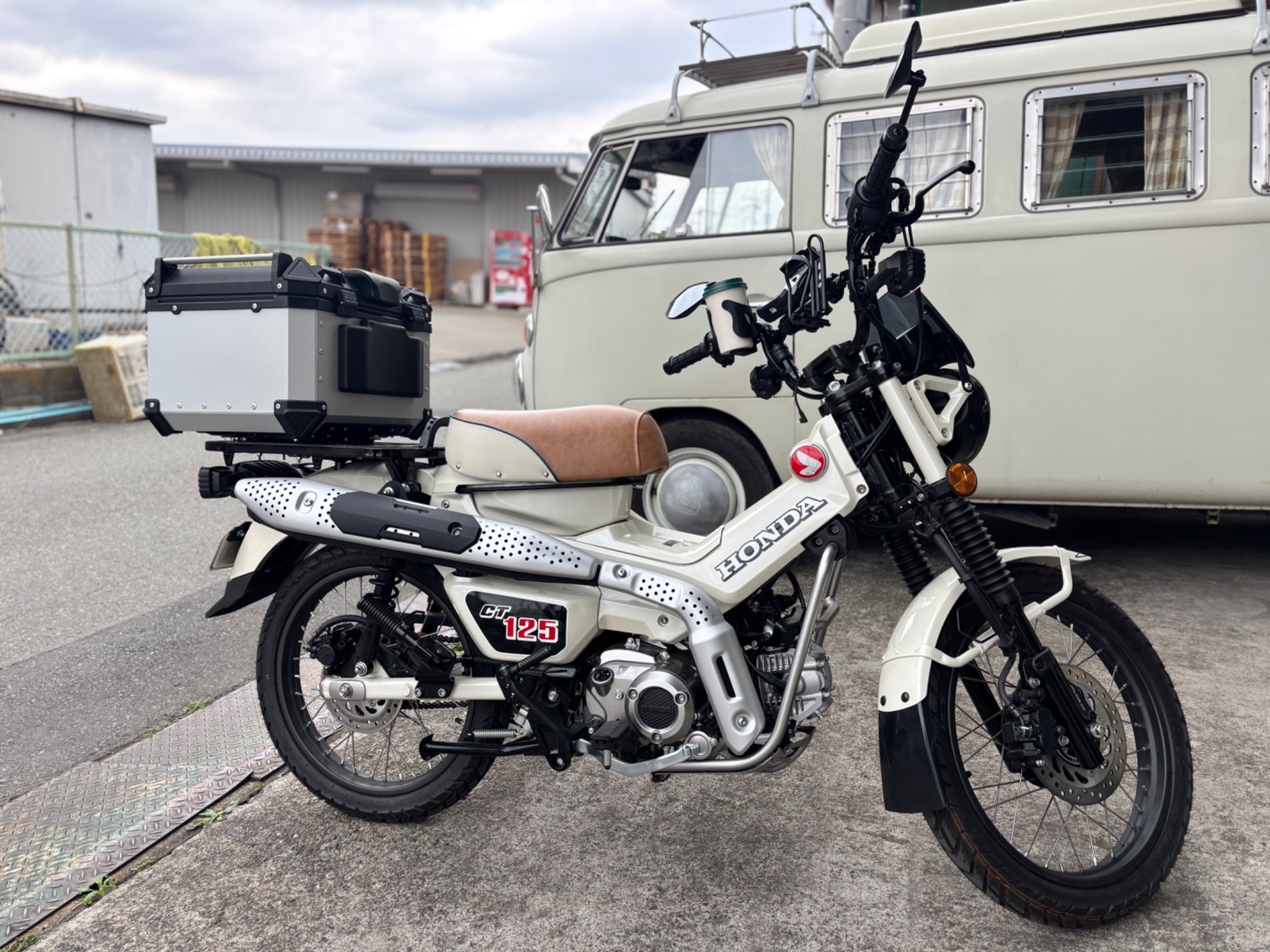 Ku0026H CT125 ハンターカブ そら豆ハイシート Bステッチ