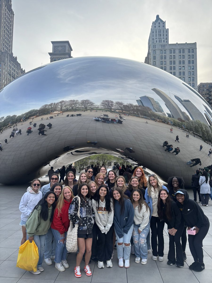 GriffonLax's tweet photo. WINdy city https://t.co/PL1i8ZU1LY