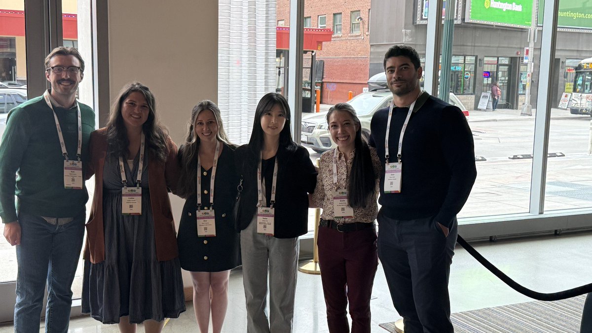 @Kimiko_Ching Shea F. and others from #MotSIG_GSC @ #AERA2025 !!! Lots more pictures to come, stay tuned